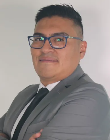 Mgtr. Luis F. Iza C.
